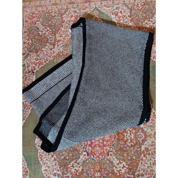 Dillard's All Oversize 42" Long Poncho Black White Plus size sweater wrap - Picture 5 of 5